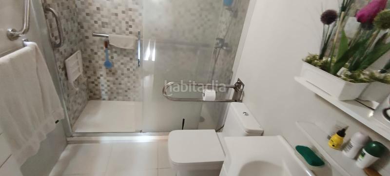 Foto 1896d11e-6bc0-41d3-b62b-d56dd65a6a0c. Pis amb piscina a los jardines de Marbella - la ermita Marbella