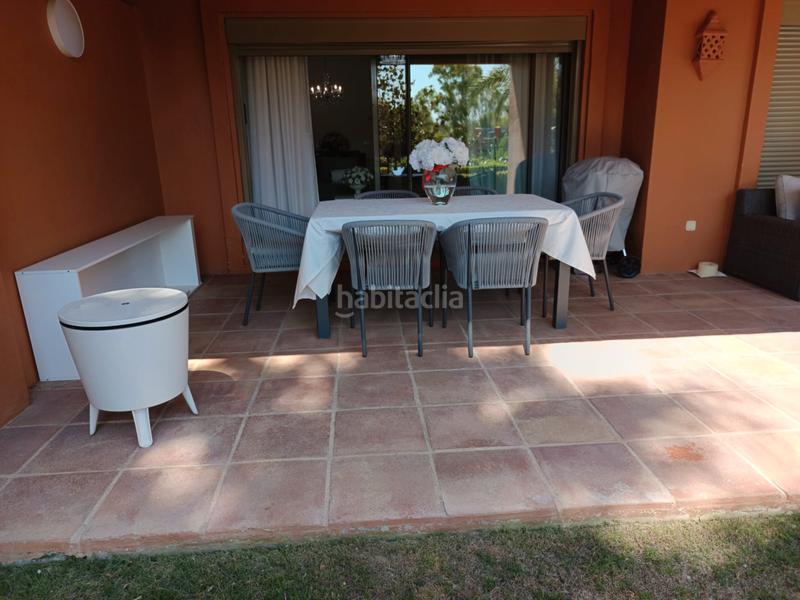 Foto 395b5379-fc64-47a4-bed6-0d346a58939b. Appartamento con parcheggio in Benatalaya Estepona