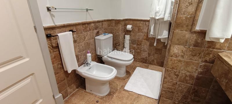 Foto 45417f5b-2757-4bde-97f1-00022610e7d5. Appartamento con parcheggio in Benatalaya Estepona