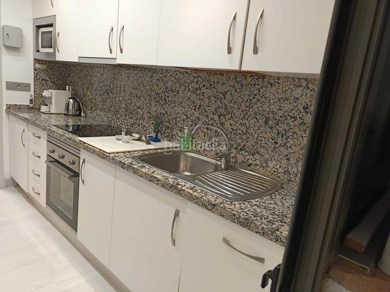 Foto 5f3da3a9-1516-4b92-b4f6-09508dd99655. Appartamento con parcheggio in Benatalaya Estepona