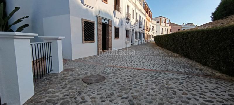 Foto cfb68c95-8741-4897-b02f-705b8f22ca5d. Casa bifamiliare con camino parcheggio piscina in Estepona