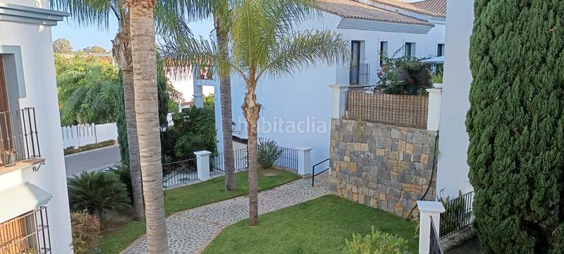 Foto e36b5e2c-391d-4cb7-bc52-d5590bc39e69. Casa bifamiliare con camino parcheggio piscina in Estepona