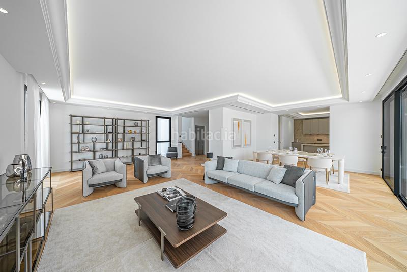 Foto 4eabf7fa-6dba-47c0-8d56-4d7d10070f2d. Xalet amb calefacció aparcament piscina a lomas de Marbella club Marbella