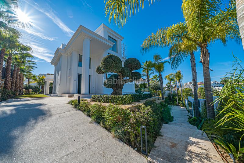 Foto ea7e56c5-9067-4e94-9def-9a37ca988a0e. Xalet amb calefacció aparcament piscina a lomas de Marbella club Marbella