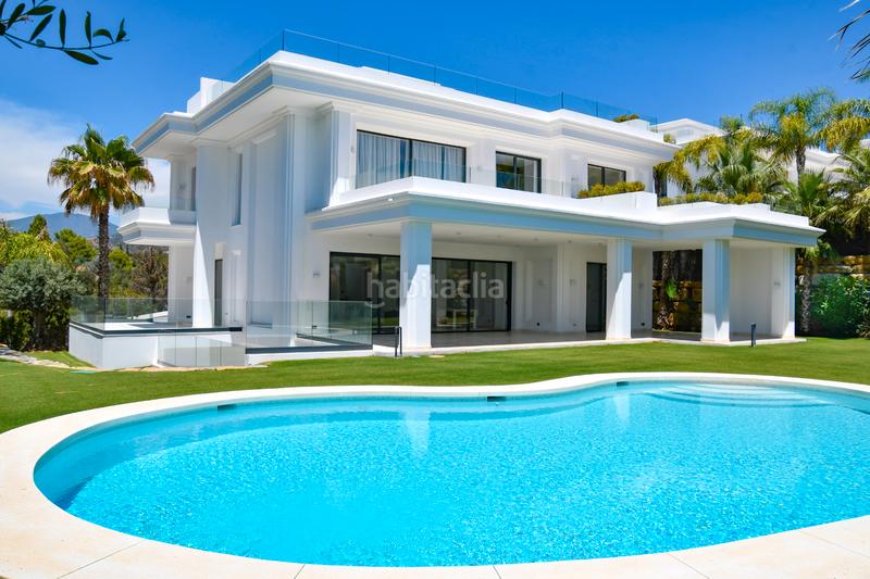 Foto f6f893eb-bdba-44b4-850a-c123fa9a4d08. Xalet amb calefacció aparcament piscina a lomas de Marbella club Marbella