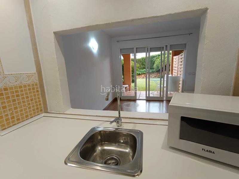 Foto 06e661bf-84f8-4e52-9b03-f2afe2535367. Appartement mit kamin parking pool in Calahonda Mijas