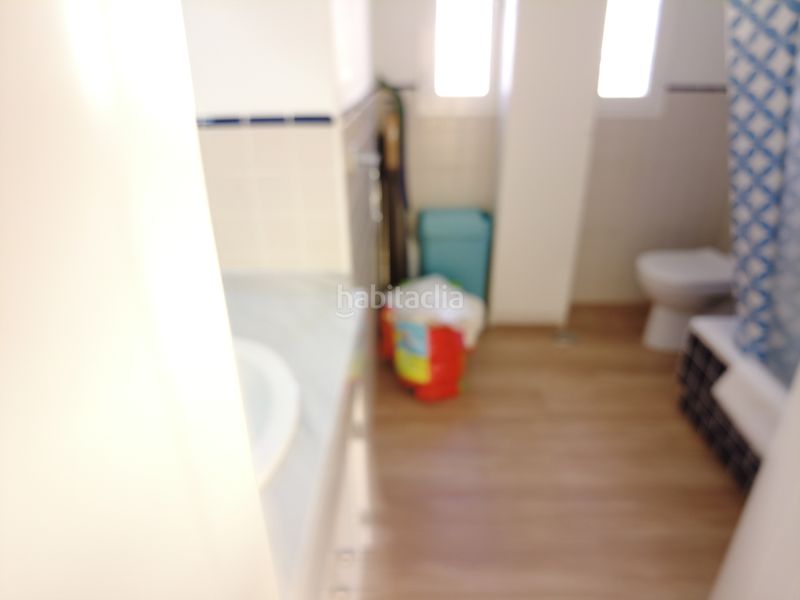 Foto 0b54bf4e-c0dd-4bd9-bdd8-88d642206e1a. Pis amb xemeneia aparcament piscina a Riviera del Sol Mijas