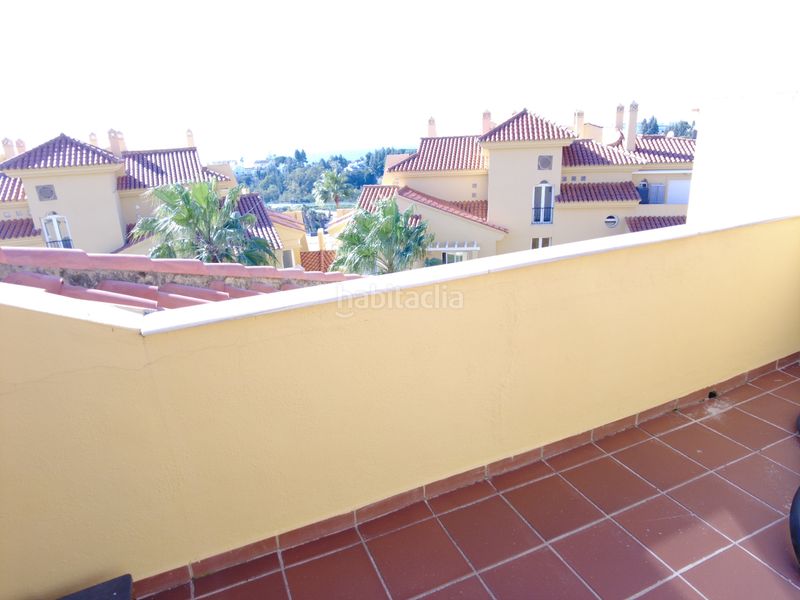 Foto 96013e48-8c2b-4551-b2bd-1c80cd0388d3. Pis amb xemeneia aparcament piscina a Riviera del Sol Mijas