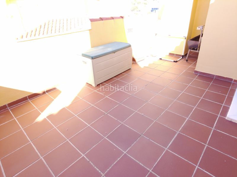 Foto a7a28869-0022-4f46-b8ca-920f182d0e15. Pis amb xemeneia aparcament piscina a Riviera del Sol Mijas