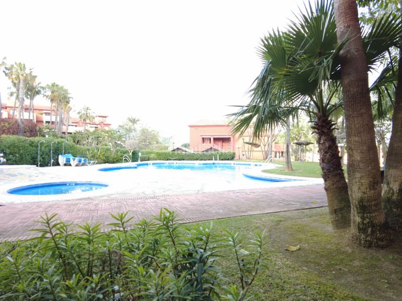 Foto b3e41ad3-98d2-4b4b-b821-46fedc956e8a. Pis amb aparcament piscina a reserva de Marbella Marbella