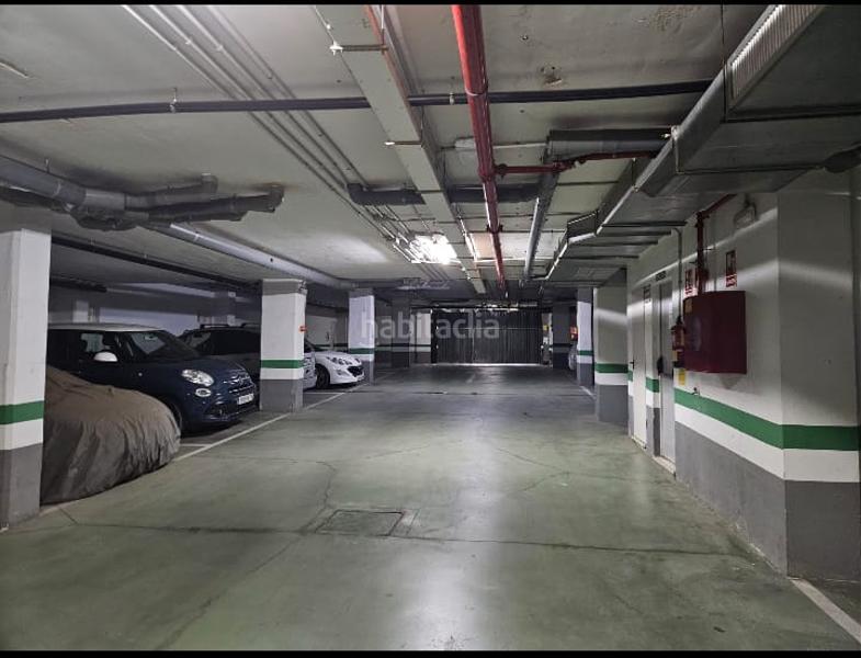 Foto e5d75d4e-7c94-4aef-8c53-ebeaf773bf32. Parking voiture dans Riviera del Sol Mijas