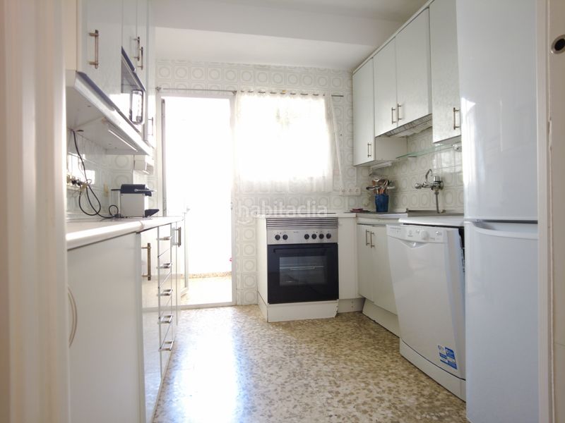 Foto b16bcfd2-5860-442d-93d3-a78d5aa2bbff. Pis amb aparcament a los jardines de Marbella - la ermita Marbella