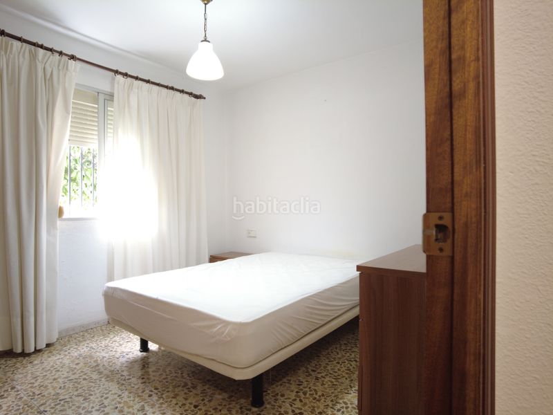 Foto 41ca5a6f-926a-4b31-9648-7fc8c1ee50cf. Pis a los jardines de Marbella - la ermita Marbella