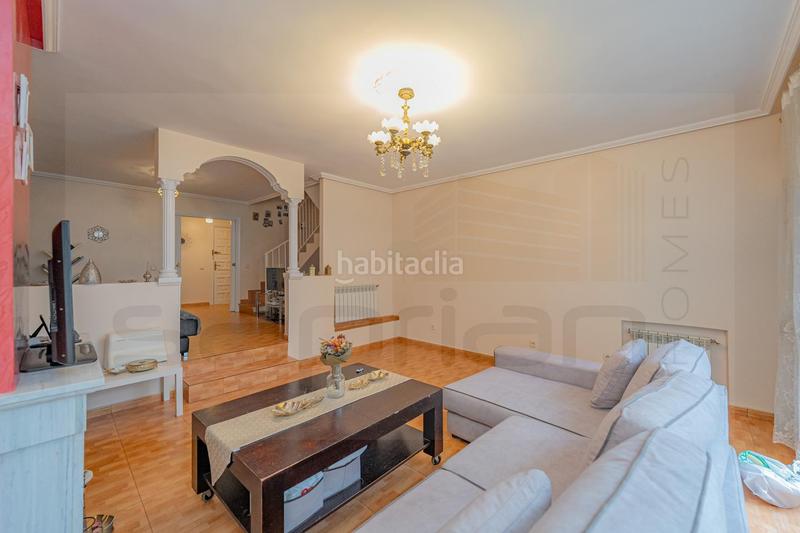 Foto 0c0fd7ce-fcfa-4922-87cf-292da0a3b20f. Casa chalet adosado en venta en calle entrevías en Collado Villalba