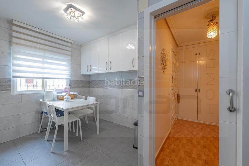 Foto 601f3392-7eef-44d6-b2b7-eb3eceee5cb5. Casa chalet adosado en venta en calle entrevías en Collado Villalba