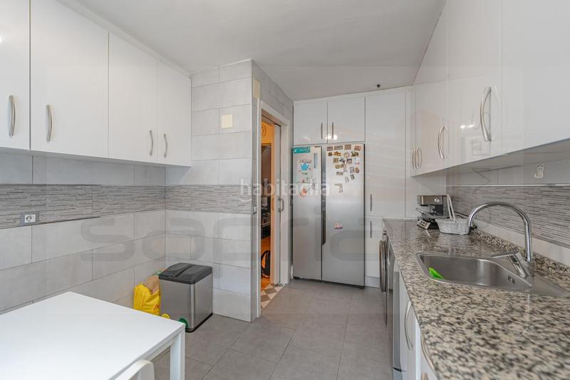 Foto a38912b7-1206-4640-9878-30efd80f3127. Casa chalet adosado en venta en calle entrevías en Collado Villalba