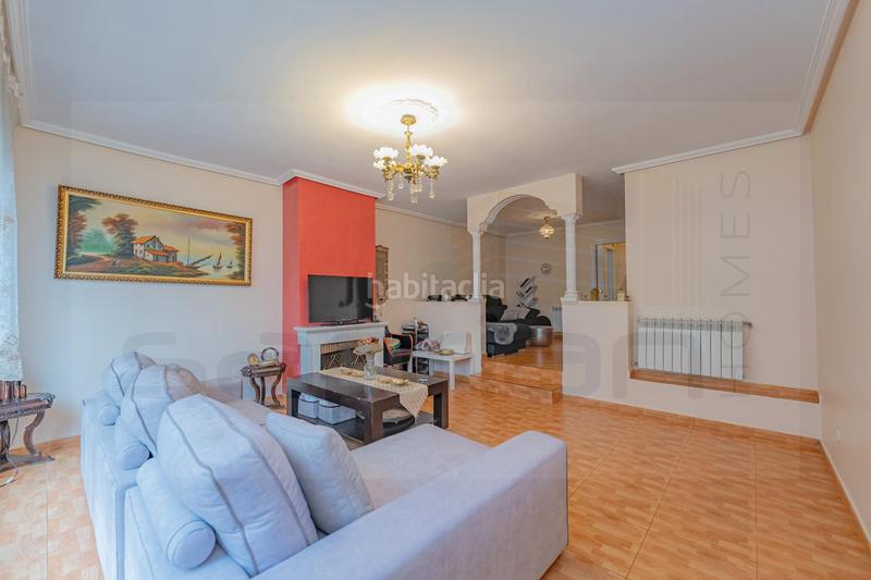 Foto ad43f148-e71c-4585-9c89-ac9372691513. Casa chalet adosado en venta en calle entrevías en Collado Villalba