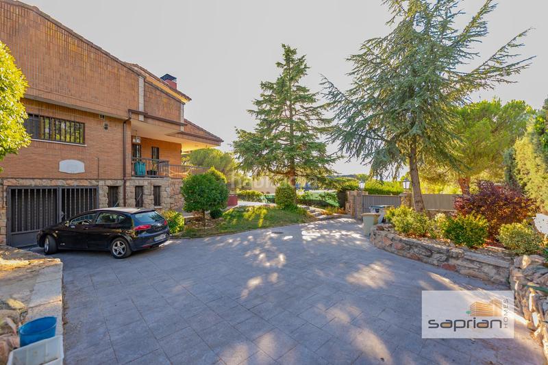 Foto 4e4f5713-e1ff-4c07-953c-27d936569719. Casa amb piscina a Parquelagos-Puente Nuevo Galapagar