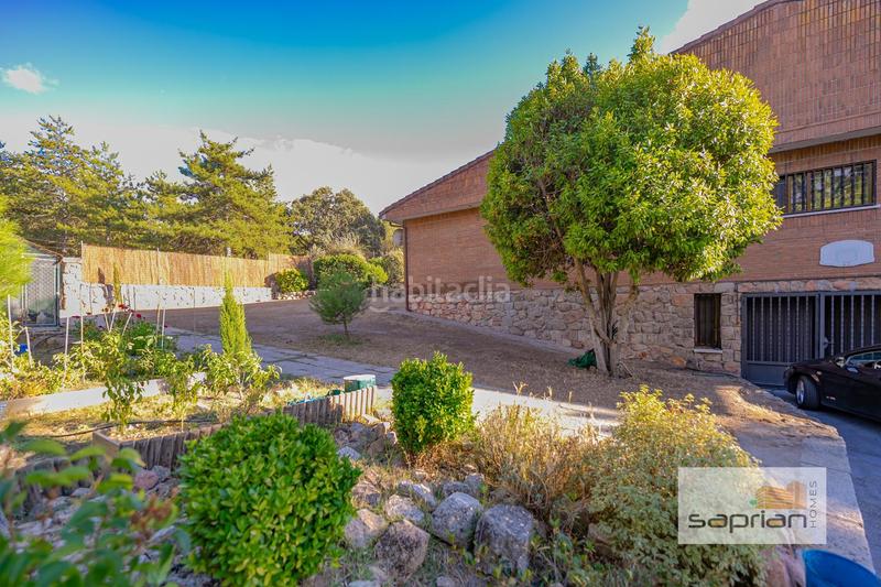 Foto aaeaba21-fbf5-45b9-be59-b68b2d29d19e. Casa amb piscina a Parquelagos-Puente Nuevo Galapagar