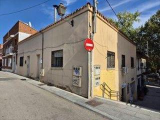 Maison à De la zarza 11. Chalet adosado en venta en calle zarza, 11