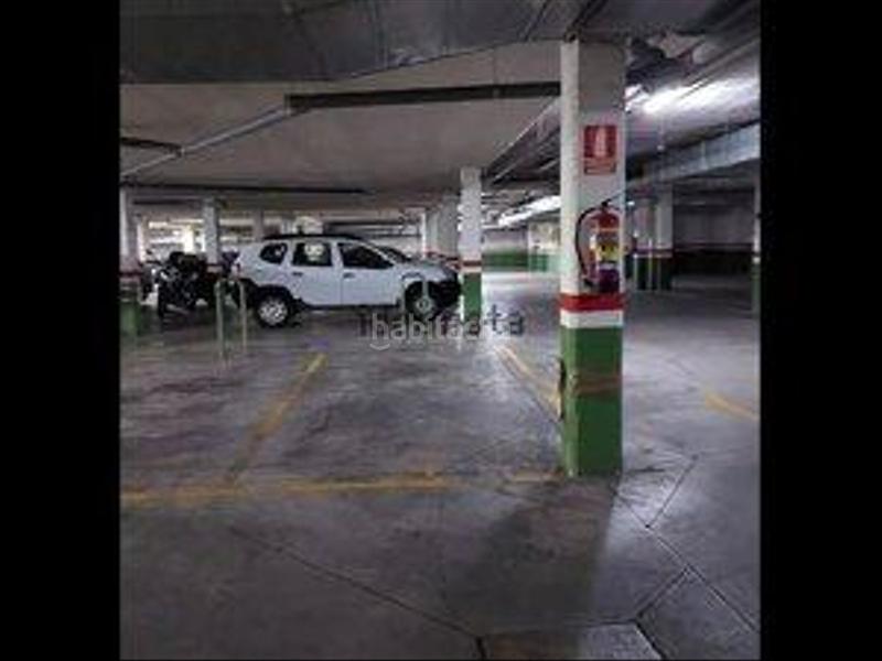 Foto 9cbe9b1c-a9cc-4f7f-a88a-6352a332d339. Flat with heating parking pool in Rejas Madrid