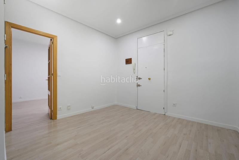 Foto 1b14b55b-7891-4fbf-be07-80679cd64b86. Planta baja piso en venta en barrio salamanca en Goya Madrid