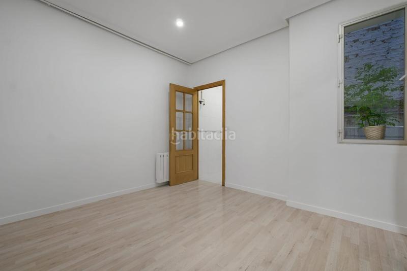 Foto a948ef81-8505-4d9f-b2ec-a14e0ddaa3c4. Planta baja piso en venta en barrio salamanca en Goya Madrid