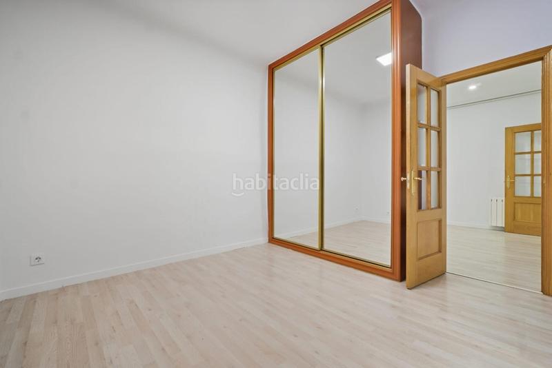 Foto dbc2b01b-d37a-45d7-91e6-27654075fd02. Planta baja piso en venta en barrio salamanca en Goya Madrid