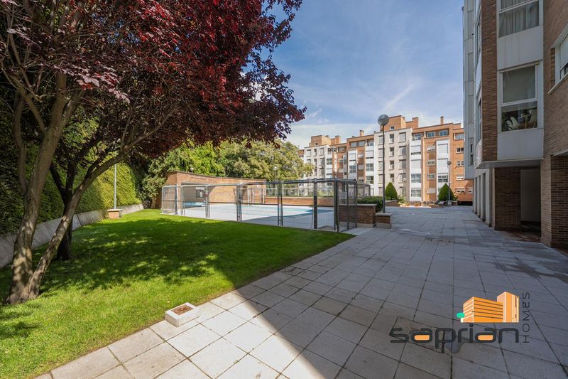 Foto 0503fb97-3857-44fe-9bda-047859075bd7. Pis amb aparcament piscina a Aravaca Madrid