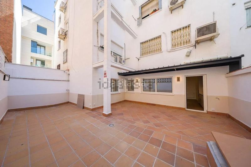 Foto 6ca78151-68b6-48f1-a097-69c30866f053. Planta baixa a El Viso Madrid
