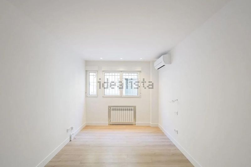 Foto 73ea09d1-3406-46db-84c7-9ca30d03ec29. Planta baixa a El Viso Madrid