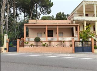 Casa a Vall d´Uixó (la). Casa independiente con jardín, terraza y vistas al paraje san jo