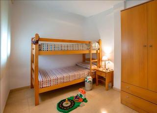 Apartament a Moncófar Playa. Se vende apartamento en urbanización privada con garaje, traster