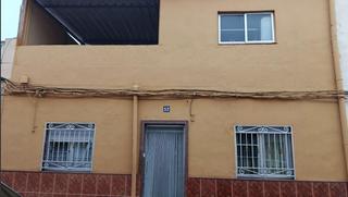 Casa in Estadio Castalia. Se vende casa en castellon cerca del hospital general