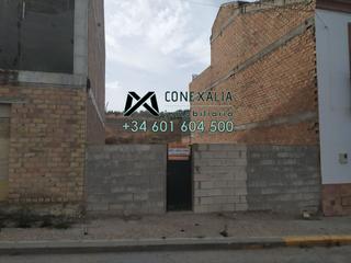 Terreny residencial a Olvera. Solar en venta en ensanche.
