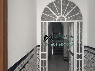Pis a Olvera. Piso en venta en ensanche, 4 dormitorios.