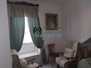 Pis a Olvera. Piso en venta en conjunto histórico, 3 dormitorios.