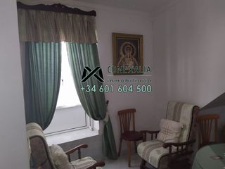 Etagenwohnung in Olvera. Piso en venta en conjunto histórico, 3 dormitorios.