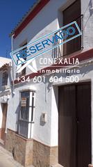 Casa a Olvera. Casa en venta en conjunto histórico, 2 dormitorios.