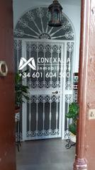 Casa a Olvera. Casa en venta en conjunto histórico, 4 dormitorios.