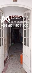 Casa in Olvera. Casa en venta en conjunto histórico, 2 dormitorios.