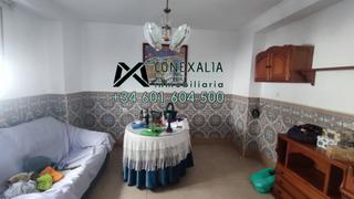 Casa en Olvera. Casa en venta en conjunto histórico, 3 dormitorios.