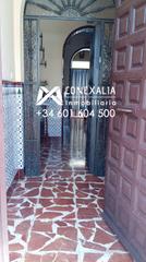 Casa a Olvera. Casa en venta en ensanche, 4 dormitorios.