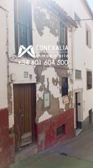 Casa a Olvera. Casa en venta en conjunto histórico.
