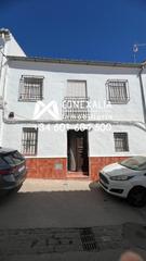 Casa en Olvera. Casa en venta en conjunto histórico, 4 dormitorios.