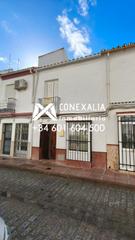 Maison à Olvera. Casa en venta en conjunto histórico, 3 dormitorios.