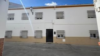 Flat in Olvera. Piso en venta en conjunto histórico, 3 dormitorios.