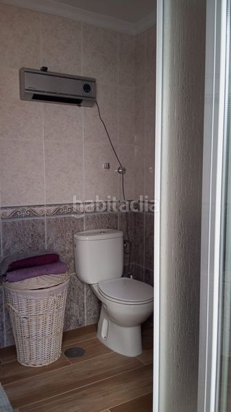 Foto d5a9649e-129a-41df-b986-cfe946140c2d. Casa amb aparcament a Olvera