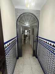 Haus in Olvera. Casa en venta en conjunto histórico, 3 dormitorios.