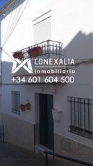 Casa a Olvera. Casa en venta en conjunto histórico, 5 dormitorios.
